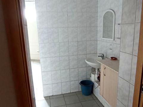 комерційна за адресою Георгіївська вул., 10