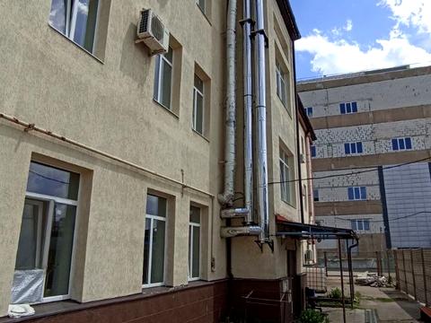 комерційна за адресою Георгіївська вул., 10