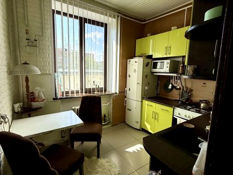 квартира по адресу Дмитрия Яворницкого просп. (Карла Маркса), 90
