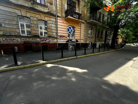 комерційна за адресою Івано-Франківськ, Шопена вул., 8