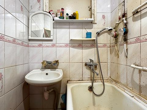 квартира за адресою Леоніда Каденюка просп. (Юрія Гагаріна), 12/1