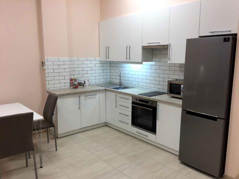 квартира по адресу Дмитрия Яворницкого просп. (Карла Маркса), 72-Б