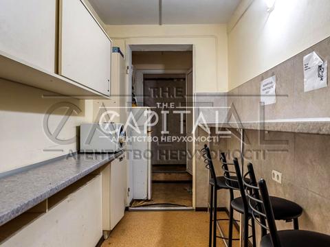 комерційна за адресою Київ, Жилянська вул., 55