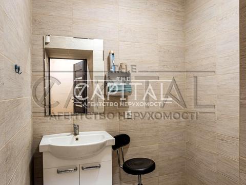 комерційна за адресою Київ, Жилянська вул., 55