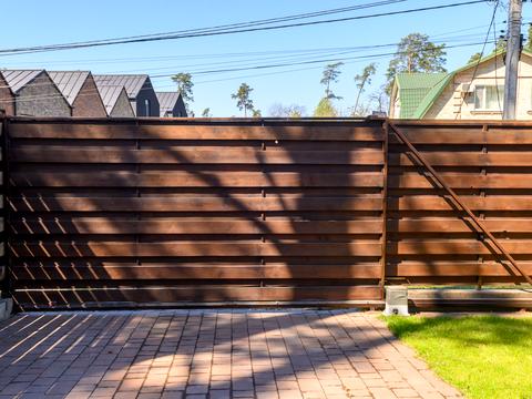 будинок за адресою Революції Гідності вул. (Революції), 4-б