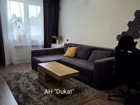 квартира за адресою Льва Ландау просп. (50-річчя СРСР), 52-В