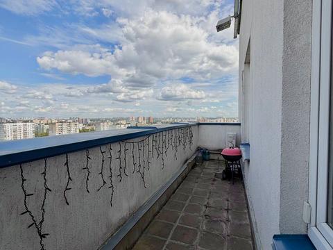 квартира за адресою Дмитра Чижевського вул. (Петра Чаадаєва), 2