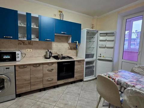 квартира за адресою Тролейбусна вул., 24