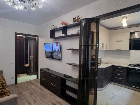 квартира за адресою Дніпровська набережна вул., 9