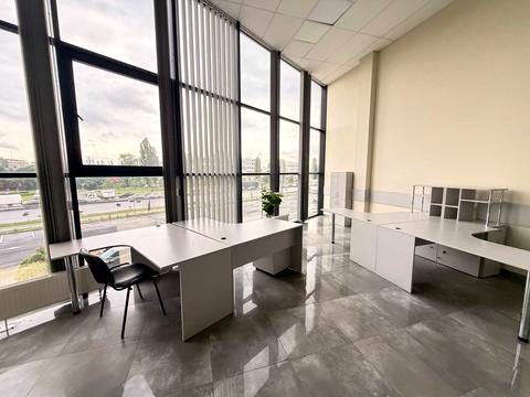 комерційна за адресою Київ, Миколи Бажана просп., 17-А