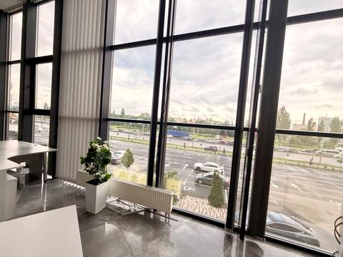 комерційна за адресою Київ, Миколи Бажана просп., 17-А