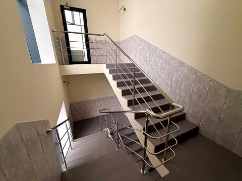 комерційна за адресою Київ, Миколи Бажана просп., 17-А