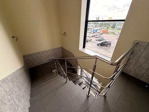 комерційна за адресою Київ, Миколи Бажана просп., 17-А
