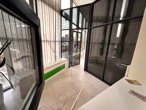 комерційна за адресою Київ, Миколи Бажана просп., 17-А