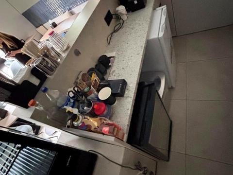 комерційна за адресою Володимирська вул., 75