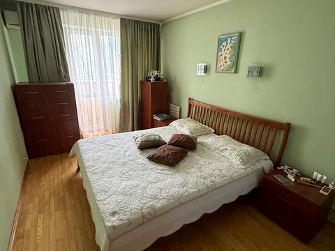 квартира за адресою Патріарха Мстислава Скрипника вул., 11