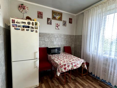 квартира по адресу Героев Крут бульв. (Героїв Сталінграду), 5-Б