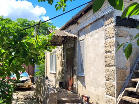будинок за адресою Дніпровська вул., 8