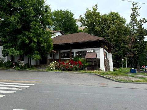 квартира за адресою Ірпінська вул. (Абхазька), 6