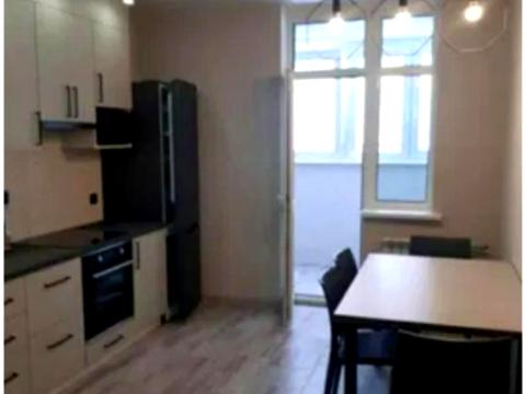 квартира за адресою Микільсько-Слобідська вул., 8