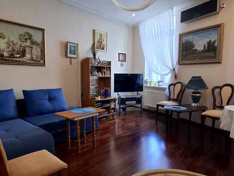 квартира за адресою Київ, Миколи Лаврухіна вул., 12