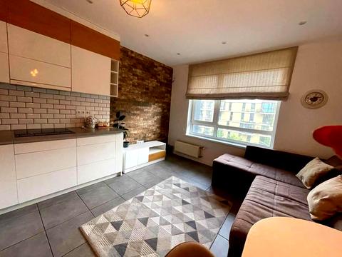 квартира по адресу Салютная ул., (Будинок 02301-02303)