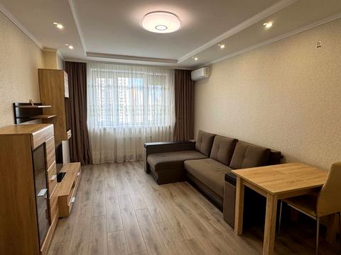 квартира за адресою Андрія Аболмасова вул. (Панельна), 7