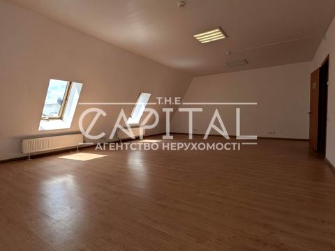 коммерческая по адресу Софиевская пл., 18