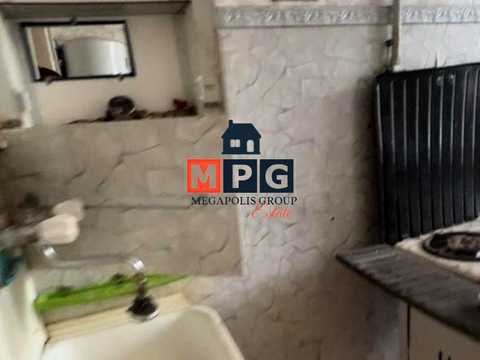 квартира за адресою Космічна вул., 10