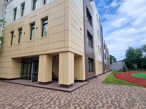 комерційна за адресою Святошинська вул., 20