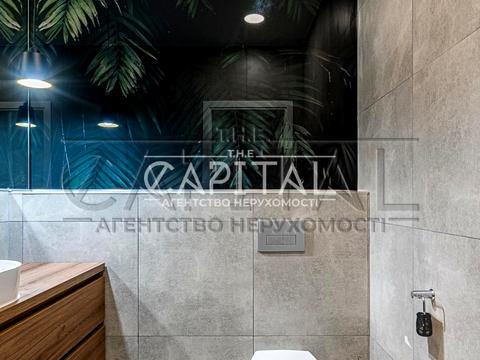 коммерческая по адресу Кловский спуск, 7a