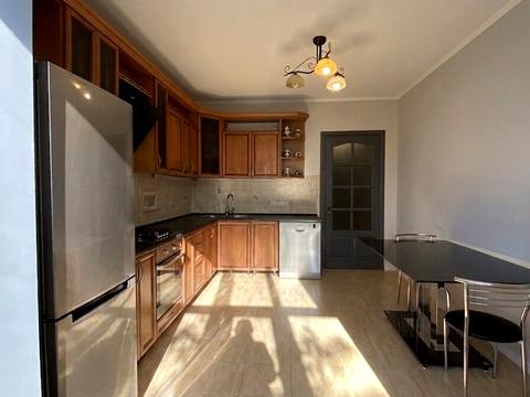 квартира за адресою Степана Бандери вул., 10в