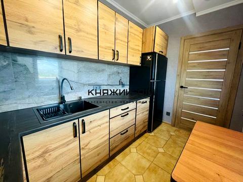 квартира за адресою Набережно-Хрещатицька вул., 11