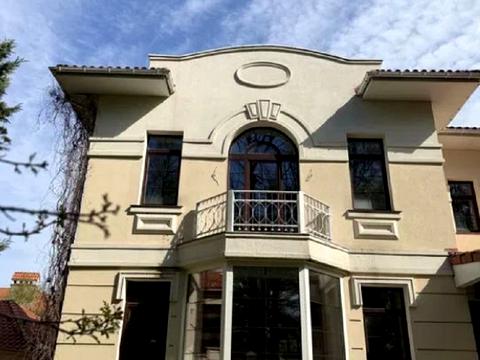 будинок за адресою Дмитріївська вул. (Дмитрія Донського)