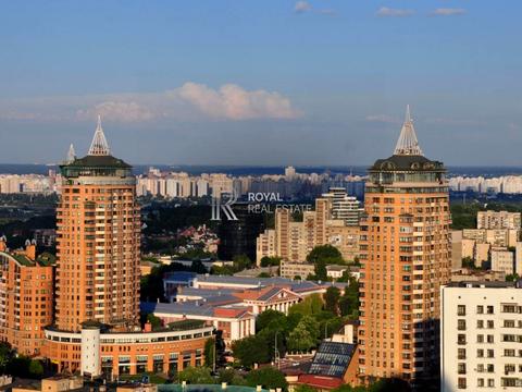 коммерческая по адресу Лесі Українки пл., 23