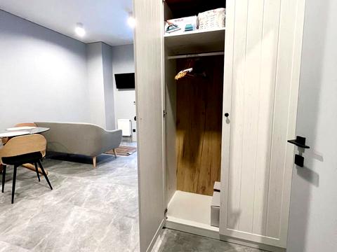 квартира за адресою Дніпро, Короленка вул. (Первозванівська), (Будинок)