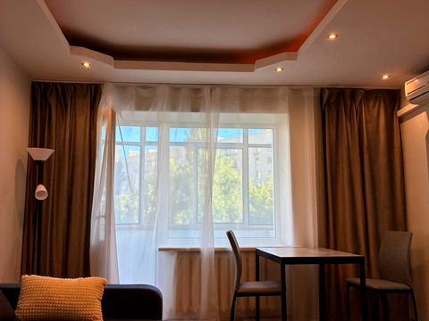 квартира за адресою Митрофана Довнар-Запольського вул., 4-Б