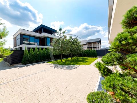 будинок за адресою Сергія Колоса вул. (Леніна), 7
