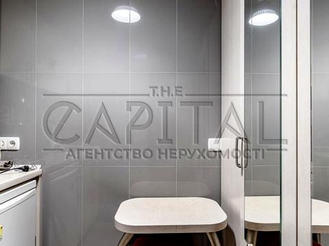 комерційна за адресою Левка Лук'яненка вул. (Маршала Тимошенка), 21
