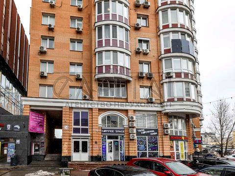 комерційна за адресою Левка Лук'яненка вул. (Маршала Тимошенка), 21