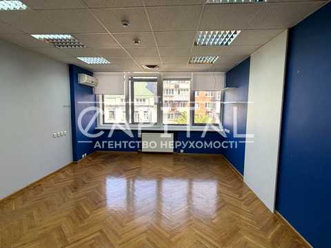 комерційна за адресою Богдана Хмельницького вул., 55