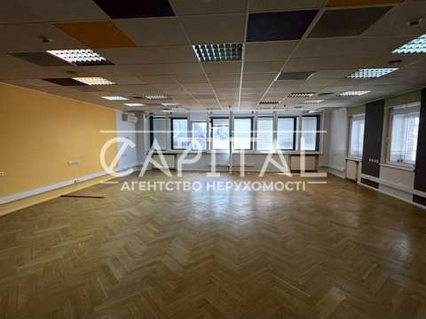 комерційна за адресою Богдана Хмельницького вул., 55