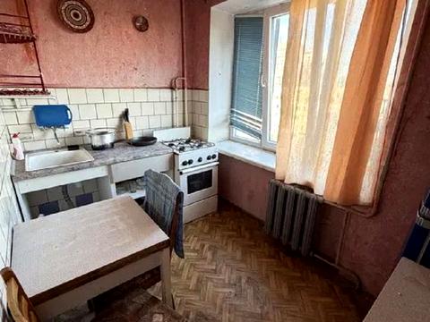 квартира за адресою Тролейбусна вул., 16