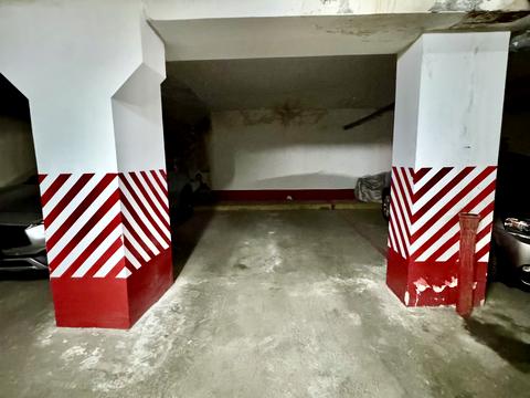 паркомісце за адресою Варязький пров., 14