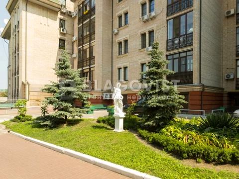 паркомісце за адресою Варязький пров., 14