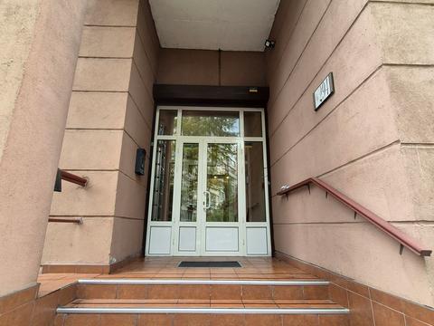 комерційна за адресою Микільсько-Слобідська вул., 2-Б