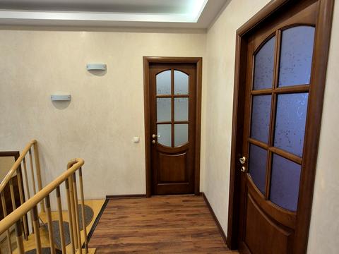 комерційна за адресою Микільсько-Слобідська вул., 2-Б