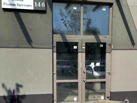 комерційна за адресою Родини Крістерів вул., 14-Б