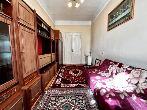 квартира по адресу Кропивницкого пл., 2