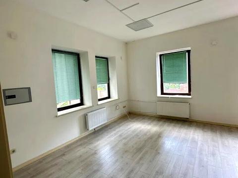 будинок за адресою Монтажників вул., 9